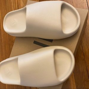 Yeezy Slides